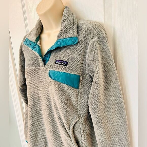 Patagonia Soft & Cozy Grey and Teal Re-Tool Snap T-Fleece Pullover! ❤️ - Picture 2 of 7
